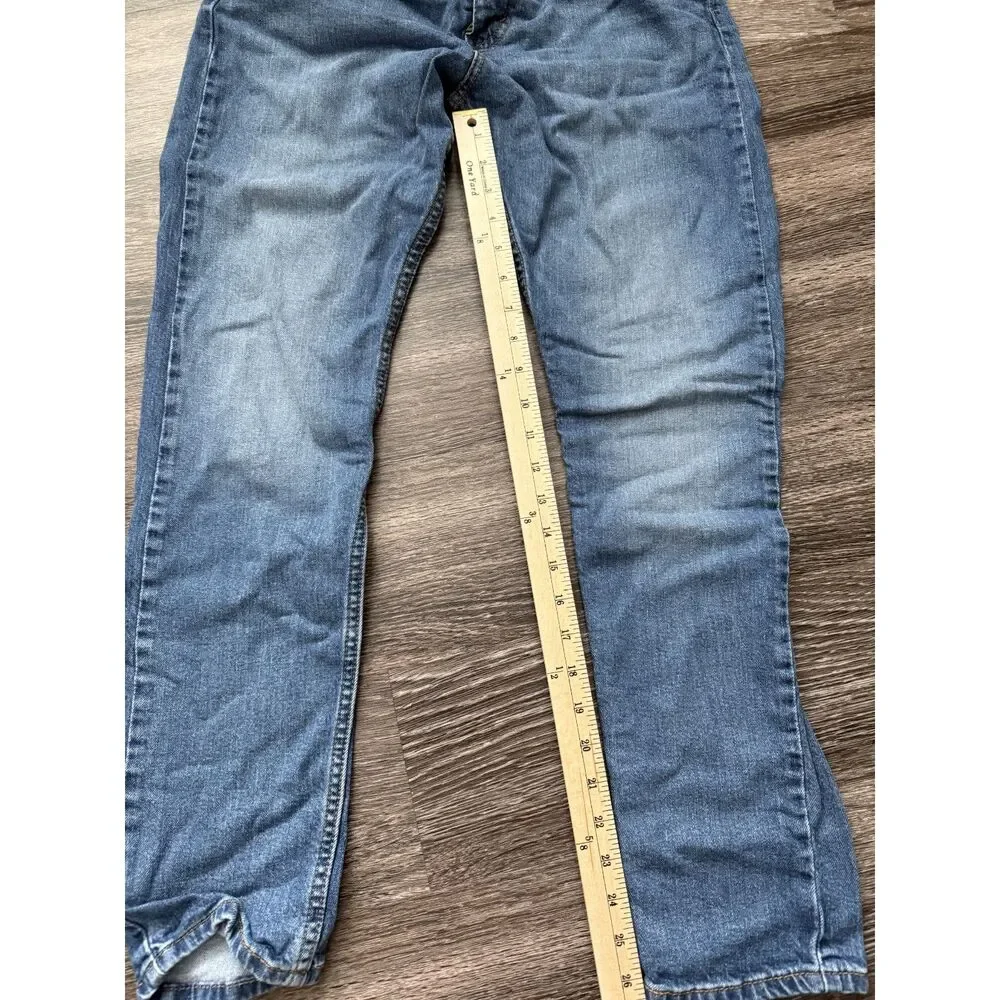 Levis used good